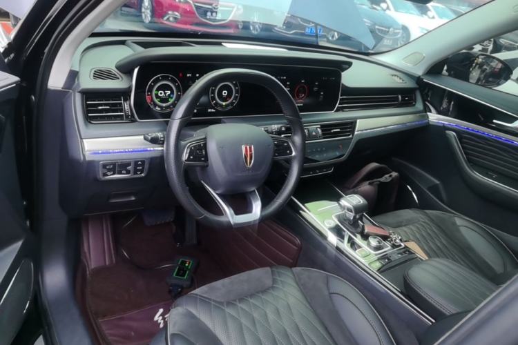 Used Hongqi HS5 2022 Revised Version 2.0T Smart Connect Flagship Edition Center Console