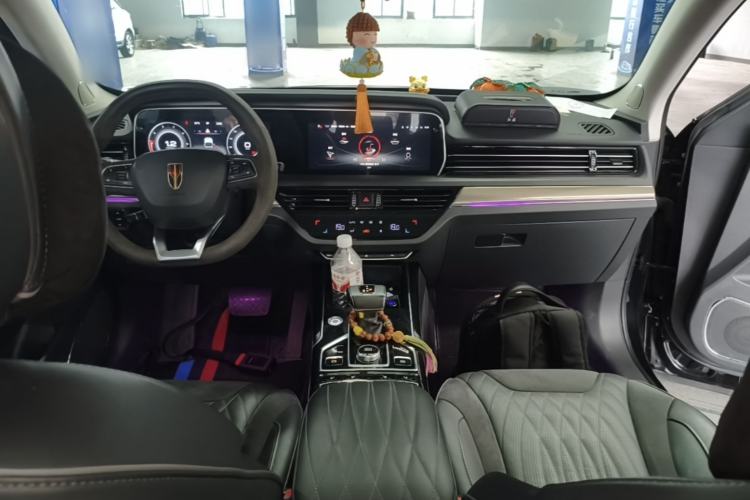 Used Hongqi HS5 2022 2.0T Smart Connect Flagship Enjoyment Purchase Edition Center Console