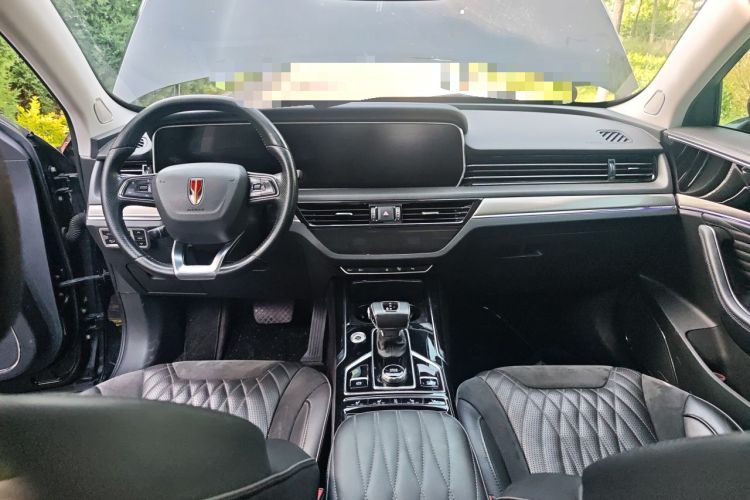 Used Hongqi HS5 2022 Facelifted Version 2.0T Smart Connect Flagship All-Wheel-Drive Edition Center Console