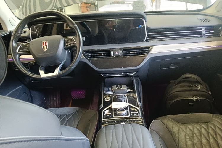 Used Hongqi HS5 2022 Revised Version 2.0T Smart Connect Flagship Edition Center Console