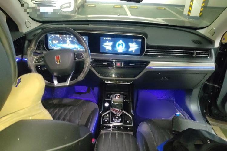 Used Hongqi HS5 2022 2.0T Smart Connect Flagship All-Wheel-Drive Version Center Console