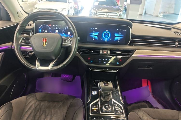 Used Hongqi HS5 2022 Revised Version 2.0T Smart Connect Flagship Edition Center Console