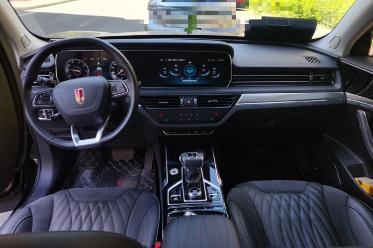 Used Hongqi HS5 2022 2.0T Smart Connect Flagship All-Wheel-Drive Version Center Console