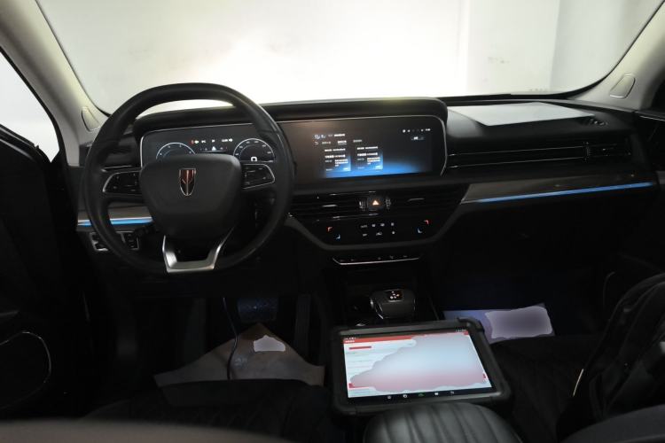 Used Hongqi HS5 2022 Facelifted Version 2.0T Smart Connect Flagship All-Wheel-Drive Edition Center Console