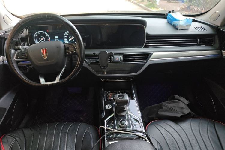 Used Hongqi HS5 2022 Revised Version 2.0T Smart Connect Flagship Edition Center Console