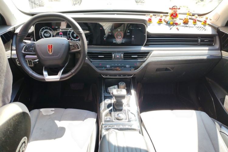 Used Hongqi HS5 2022 2.0T Smart Connect Flagship Edition Center Console