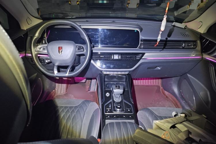 Used Hongqi HS5 2022 Revised Version 2.0T Smart Connect Flagship Edition Center Console
