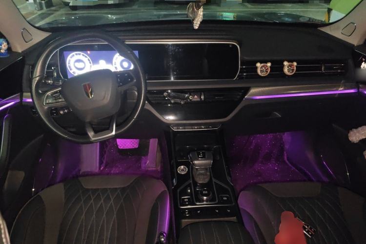 Used Hongqi HS5 2022 Revised Version 2.0T Smart Connect Flagship Edition Center Console