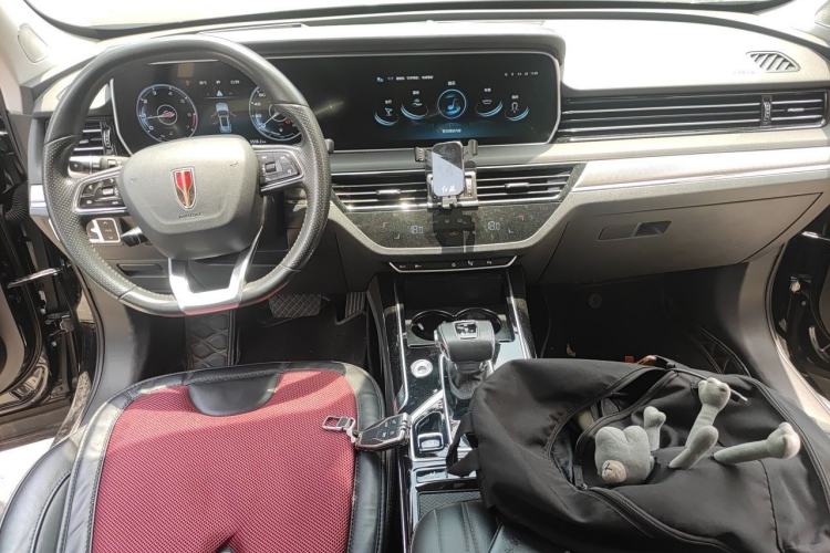 Used Hongqi HS5 2022 2.0T Smart Connect Flagship Edition Center Console