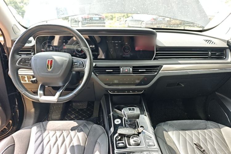 Used Hongqi HS5 2022 Facelifted Version 2.0T Smart Connect Flagship All-Wheel-Drive Edition Center Console