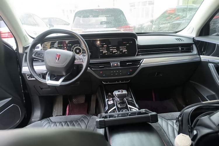 Used Hongqi HS5 2022 Revised Version 2.0T Smart Connect Flagship Edition Center Console