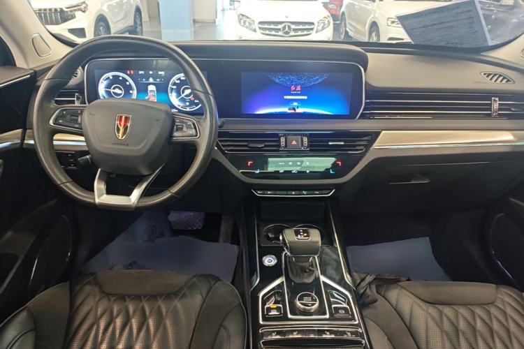 Used Hongqi HS5 2022 Revised Version 2.0T Smart Connect Flagship Edition Center Console