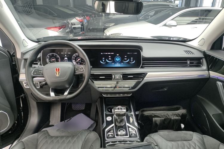 Used Hongqi HS5 2022 Revised Version 2.0T Smart Connect Flagship Edition Center Console
