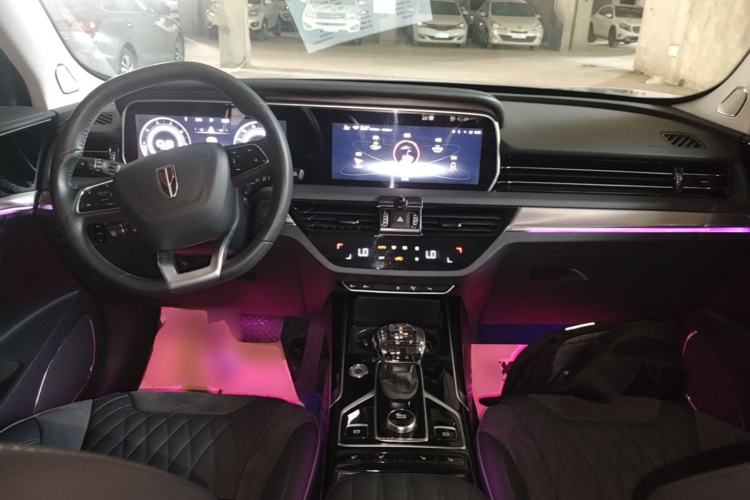 Used Hongqi HS5 2022 Facelifted Version 2.0T Smart Connect Flagship All-Wheel-Drive Edition Center Console