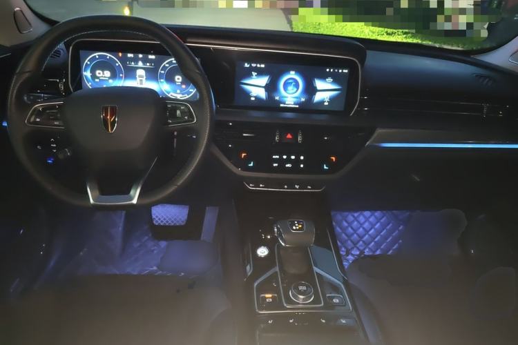 Used Hongqi HS5 2022 2.0T Smart Connect Flagship Edition Center Console