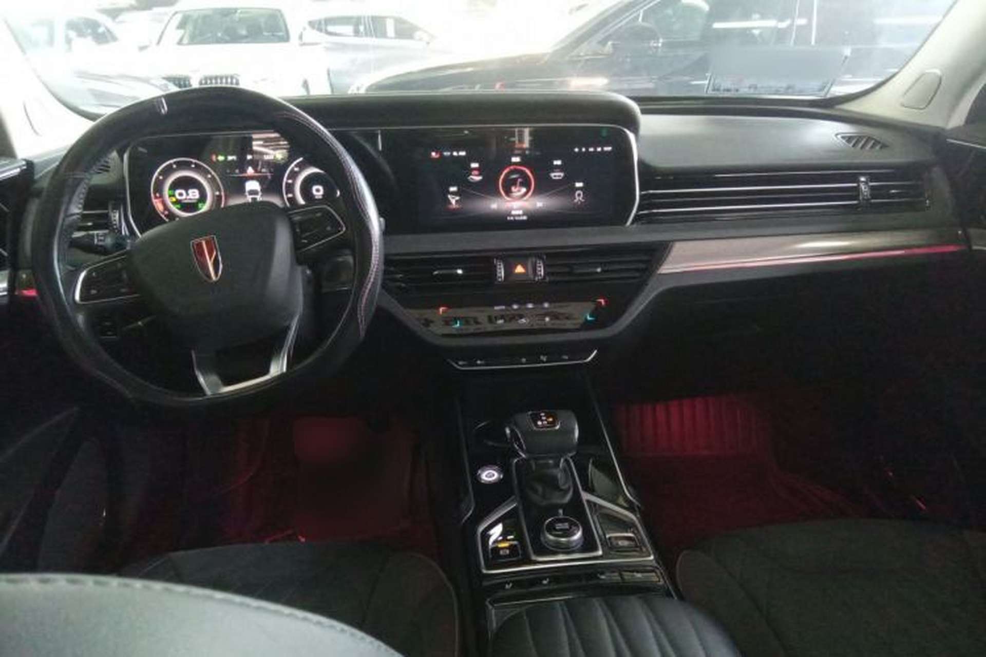 Used Hongqi HS5 2022 Revised Version 2.0T Smart Connect Flagship Edition Center Console