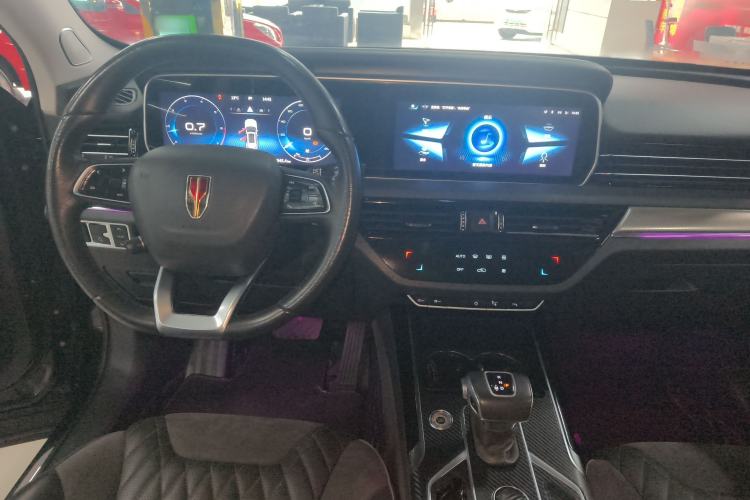 Used Hongqi HS5 2022 Revised Version 2.0T Smart Connect Flagship Edition Center Console