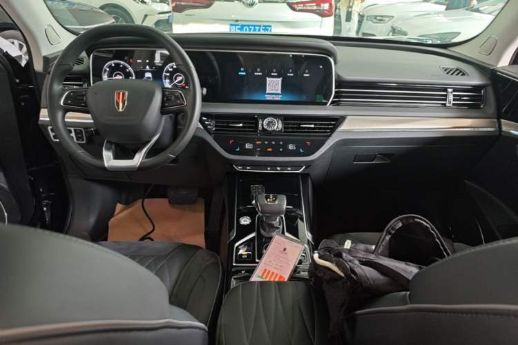 Used Hongqi HS5 2022 Facelifted Version 2.0T Smart Connect Flagship All-Wheel-Drive Edition Center Console