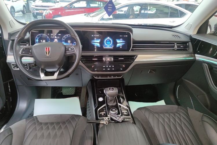 Used Hongqi HS5 2022 Facelifted Version 2.0T Smart Connect Flagship All-Wheel-Drive Edition Center Console