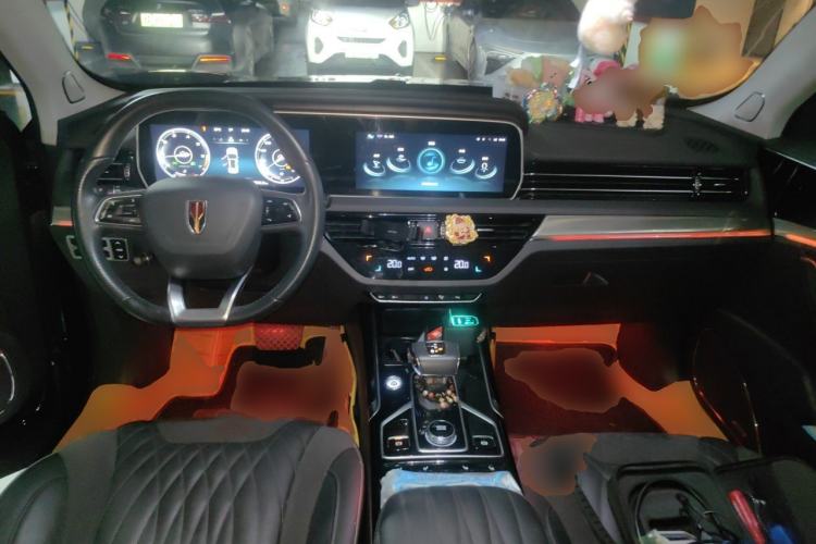 Used Hongqi HS5 2022 Facelifted Version 2.0T Smart Connect Flagship All-Wheel-Drive Edition Center Console