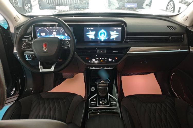 Used Hongqi HS5 2022 Facelifted Version 2.0T Smart Connect Flagship All-Wheel-Drive Edition Center Console