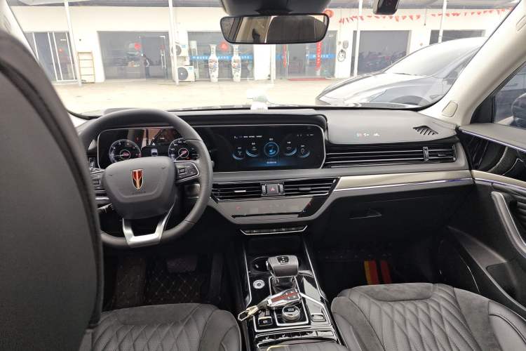 Used Hongqi HS5 2022 Revised Version 2.0T Smart Connect Flagship Edition Center Console