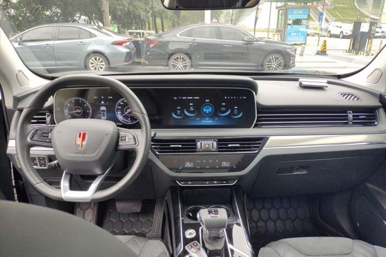 Used Hongqi HS5 2022 Revised Version 2.0T Smart Connect Flagship Edition Center Console