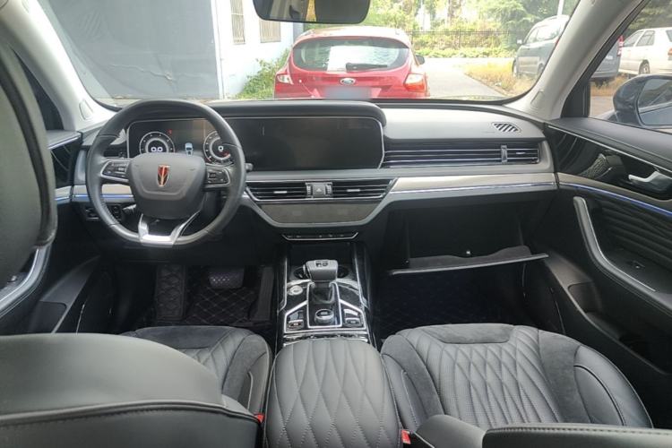 Used Hongqi HS5 2022 Revised Version 2.0T Smart Connect Flagship Edition Center Console