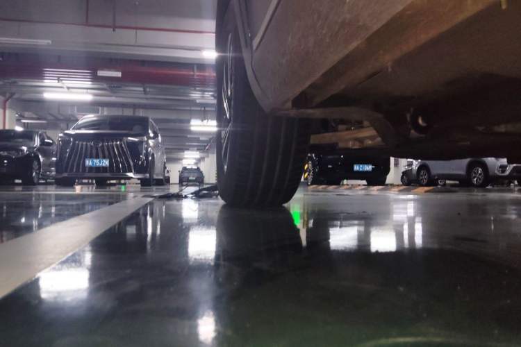 Used Hongqi HS5 2022 Revised Version 2.0T Smart Connect Flagship Edition Chassis Front Left