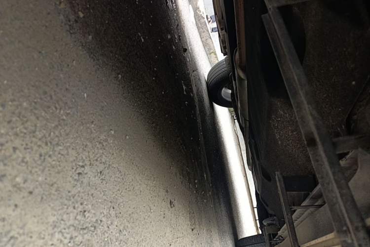 Used Hongqi HS5 2022 2.0T Smart Connect Flagship Edition Chassis Front Left