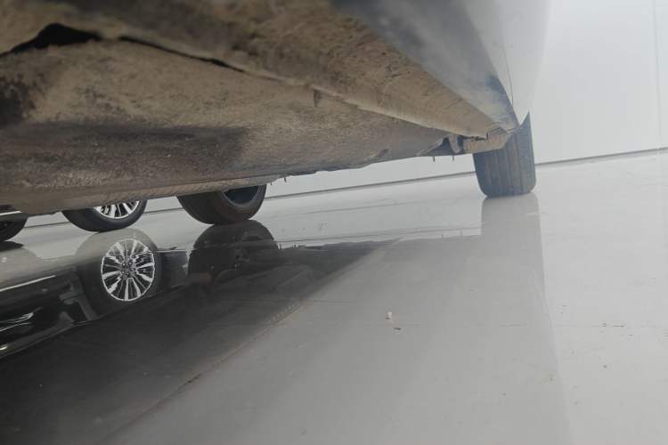 Used Hongqi HS5 2022 2.0T Smart Connect Flagship All-Wheel-Drive Version Chassis Front Left