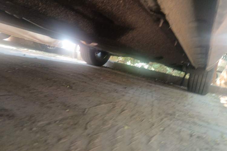 Used Hongqi HS5 2022 Revised Version 2.0T Smart Connect Flagship Edition Chassis Front Left