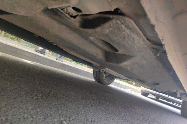 Used Hongqi HS5 2022 2.0T Smart Connect Flagship All-Wheel-Drive Version Chassis Front Left