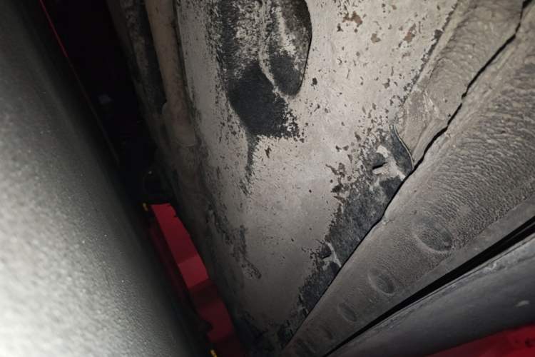 Used Hongqi HS5 2022 2.0T Smart Connect Flagship All-Wheel-Drive Version Chassis Front Left