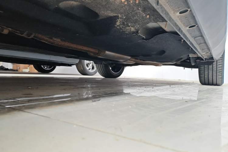 Used Hongqi HS5 2022 2.0T Smart Connect Flagship Edition Chassis Front Left
