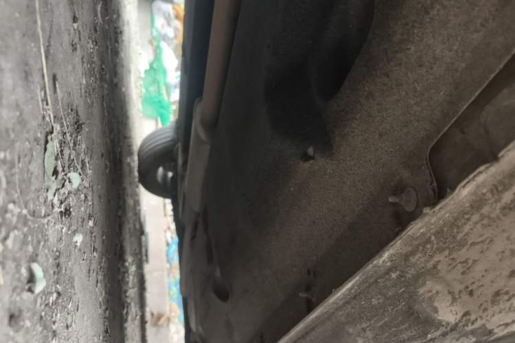 Used Hongqi HS5 2022 Revised Version 2.0T Smart Connect Flagship Edition Chassis Front Left