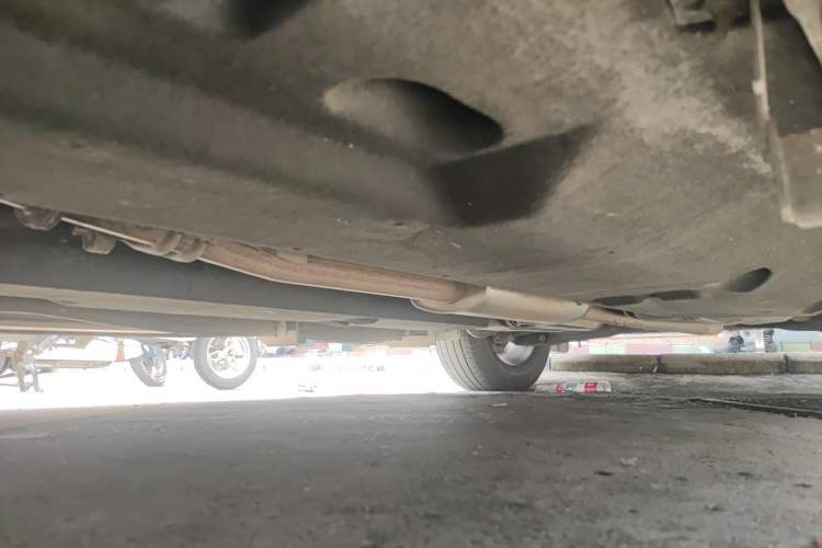 Used Hongqi HS5 2022 2.0T Smart Connect Flagship Edition Chassis Front Left