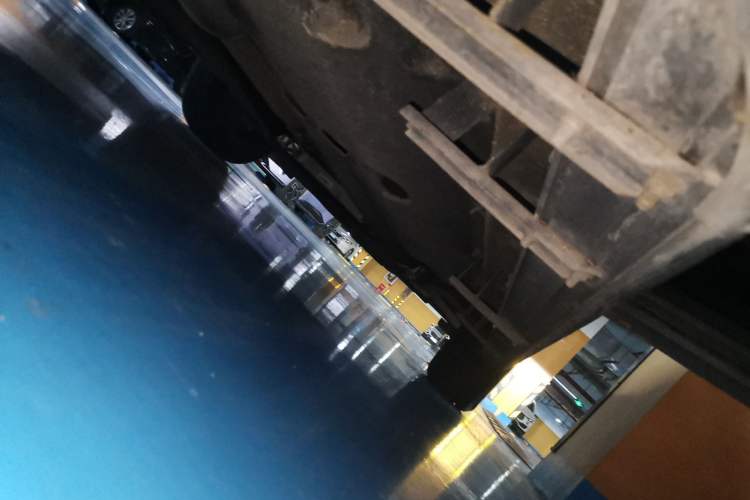 Used Hongqi HS5 2022 2.0T Smart Connect Flagship All-Wheel-Drive Version Chassis Front Left