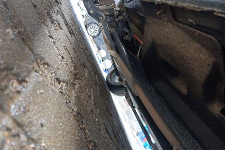 Used Hongqi HS5 2022 2.0T Smart Connect Flagship Edition Chassis Front Right