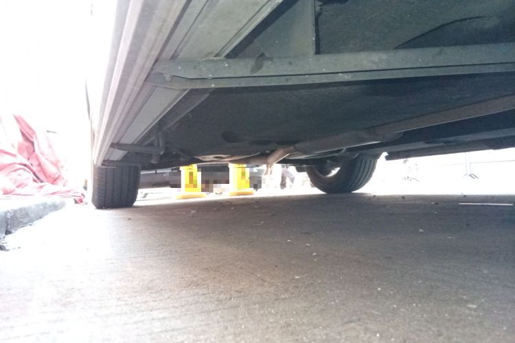 Used Hongqi HS5 2022 Revised Version 2.0T Smart Connect Flagship Edition Chassis Front Right