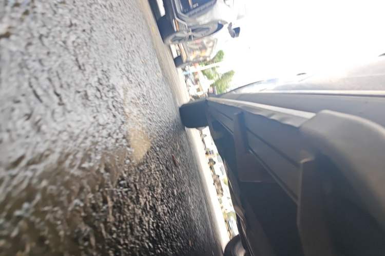 Used Hongqi HS5 2022 Revised Version 2.0T Smart Connect Flagship Edition Chassis Front Right