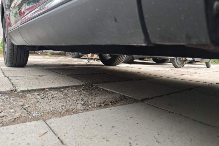 Used Hongqi HS5 2022 2.0T Smart Connect Flagship Edition Chassis Front Right