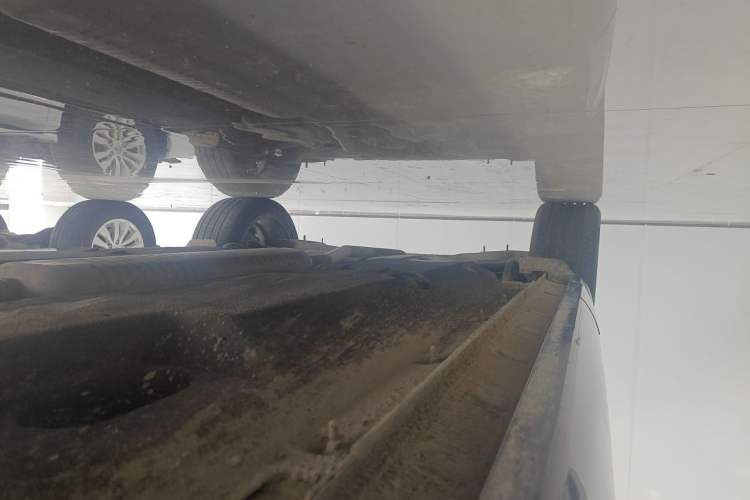 Used Hongqi HS5 2022 2.0T Smart Connect Flagship All-Wheel-Drive Version Chassis Front Right