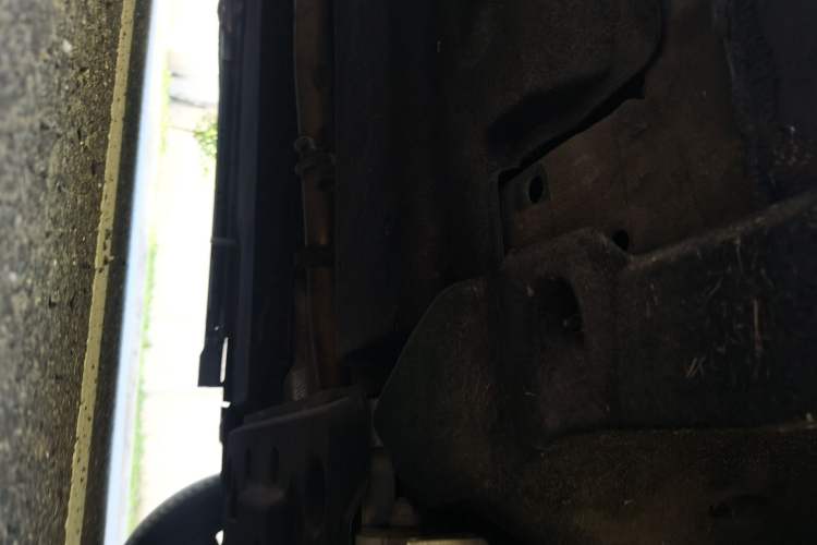 Used Hongqi HS5 2022 2.0T Smart Connect Flagship All-Wheel-Drive Version Chassis Front Right