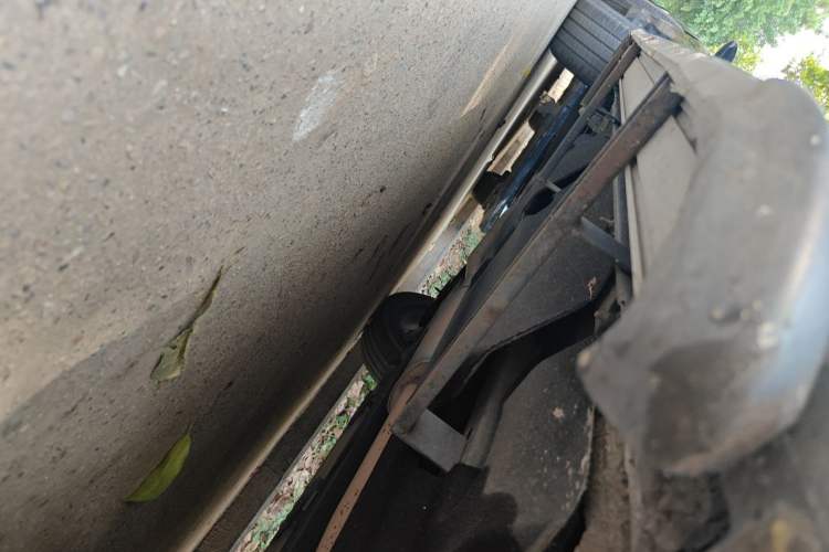 Used Hongqi HS5 2022 Revised Version 2.0T Smart Connect Flagship Edition Chassis Front Right