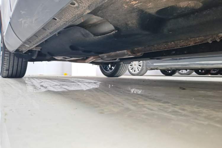 Used Hongqi HS5 2022 2.0T Smart Connect Flagship Edition Chassis Front Right