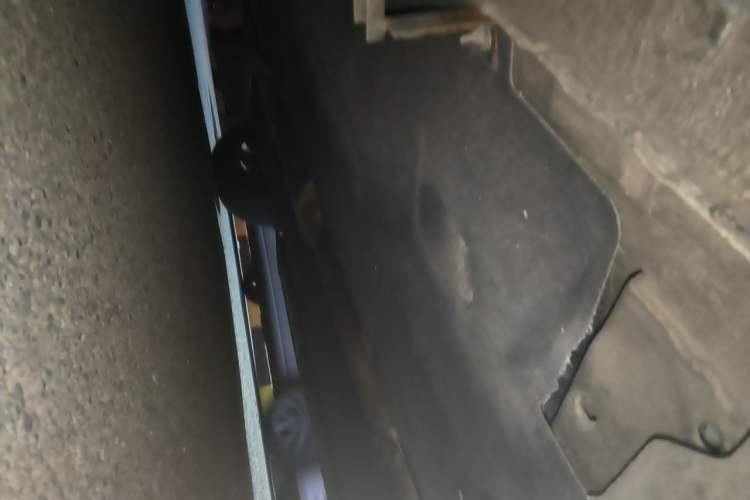 Used Hongqi HS5 2022 2.0T Smart Connect Flagship Edition Chassis Front Right