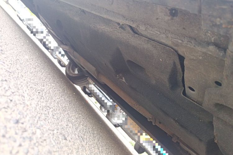 Used Hongqi HS5 2022 Revised Version 2.0T Smart Connect Flagship Edition Chassis Front Right