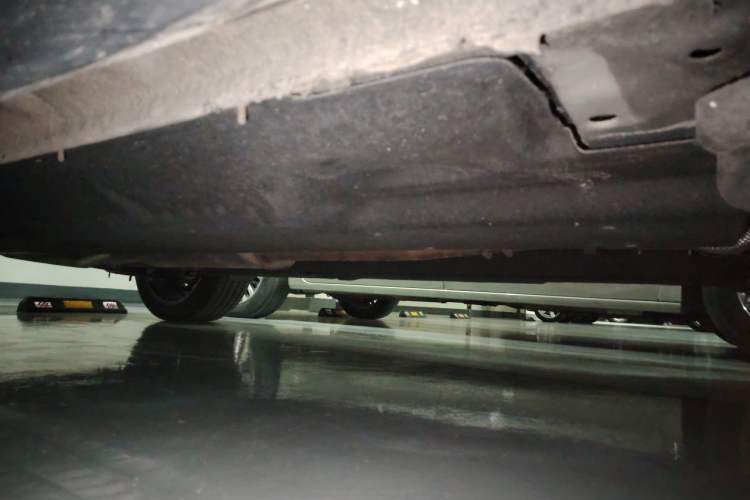 Used Hongqi HS5 2022 2.0T Smart Connect Flagship All-Wheel-Drive Version Chassis Front Right
