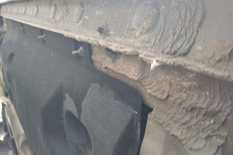 Used Hongqi HS5 2022 Revised Version 2.0T Smart Connect Flagship Edition Chassis Front Right